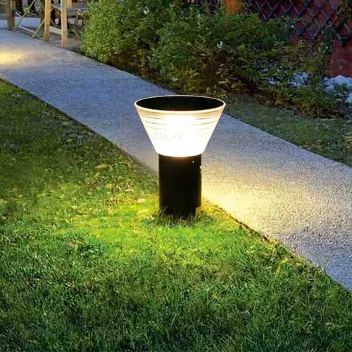 Borne lumineuse à LED pour éclairage extérieur